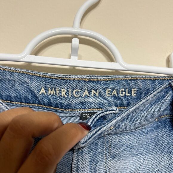 American Eagle Light Wash Mom Straight Jeans 20 Short Women Plus Size - Picture 2 of 11
